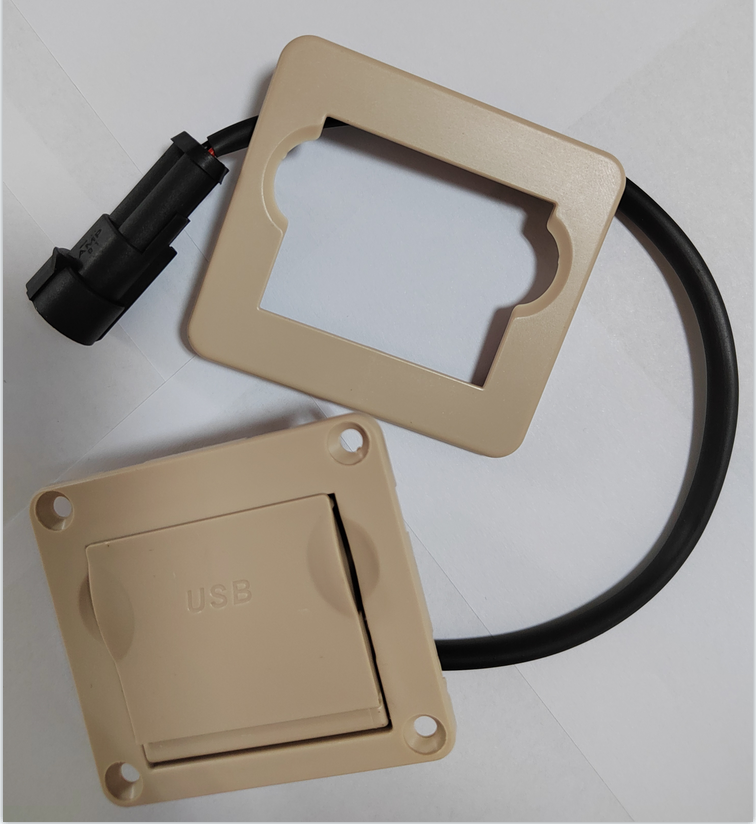 車載USB充電器